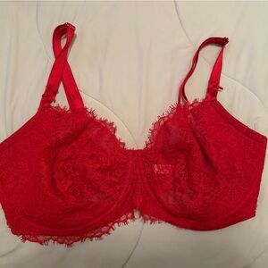 Victoria's Secret Red Lace Strapless Bra with Detachable Straps
